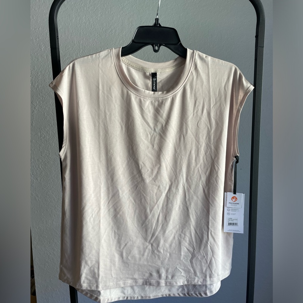 Dynamic Crew Top
